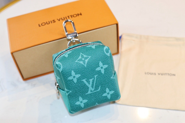 ブランドキーホルダー側面デザイン